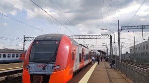 СПБ Прибытие и отправление поезда Ласточка