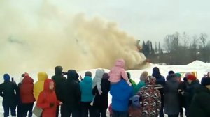 Сжигание чучела масленицы