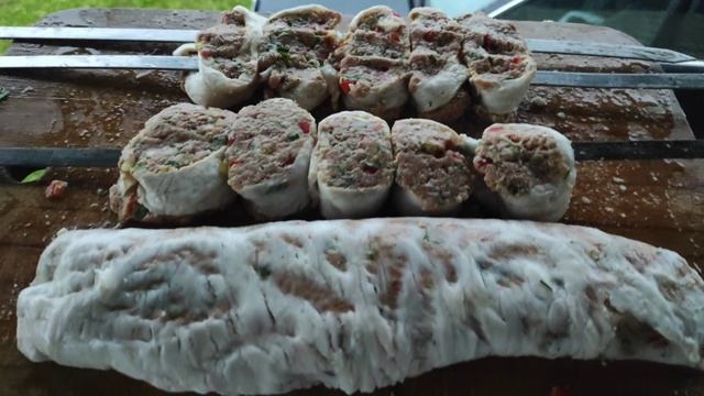 Не обычный рецепт люля кебаб в бараньей сетке на мангале |Мировой закусон
