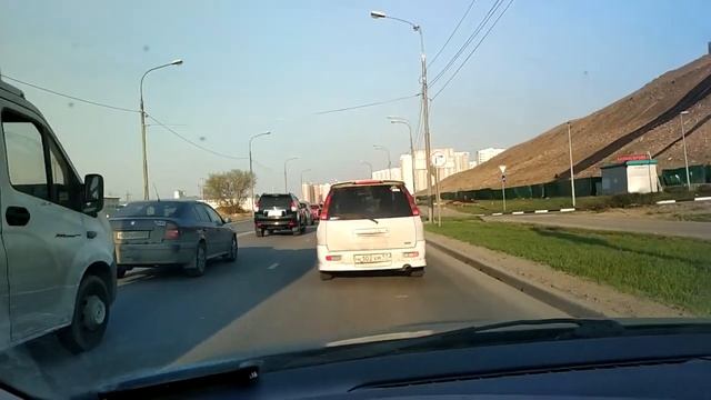 Неправильный дорожный знак, Некрасовка смотреть онлайн