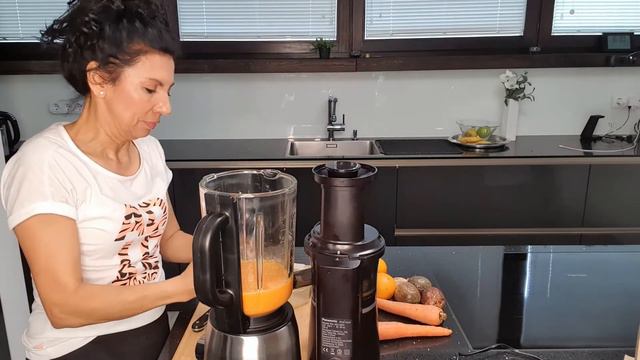 Jugo antioxidante Bomba de vitamina C Naranja,Maracuya,Zanahora y jengibre смотреть онлайн