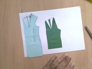 Нагрудная вытачка в неотрезных по талии изделиях 2 #shorts