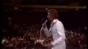Barry Manilow - Can't Smile Without You - Live