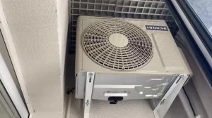 Установка кондиционера Hitachi. Стандартный монтаж кондиционера