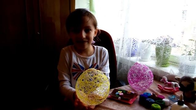 Интерьерное украшение на Пасху. Домик-яйцо с птичкой.
