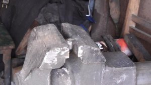 как выкрутить обломанный болт или шпильку не повредив резьбу / СВАРКОЙ