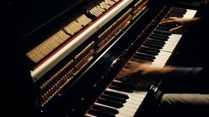 Любовь с препятствиями OST начало фильма.