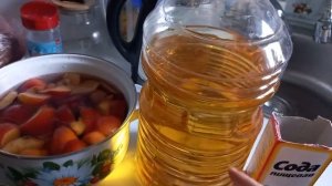 Лайфхак. Как легко отмыть 5 литровую бутылку, чтобы она была как новая