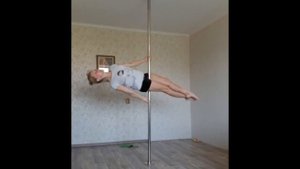 Ученицы онлайн школы танца на пилоне Pole Dream