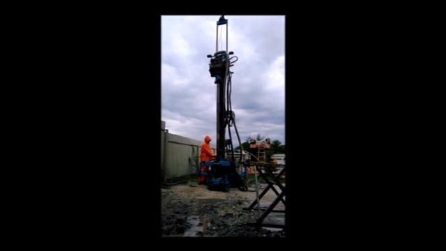 Самоизлив воды из скважины при бурении