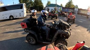 Семейный поход в замок Шереметевых на квадроциклах AODES, CF MOTO, РМ и BRP