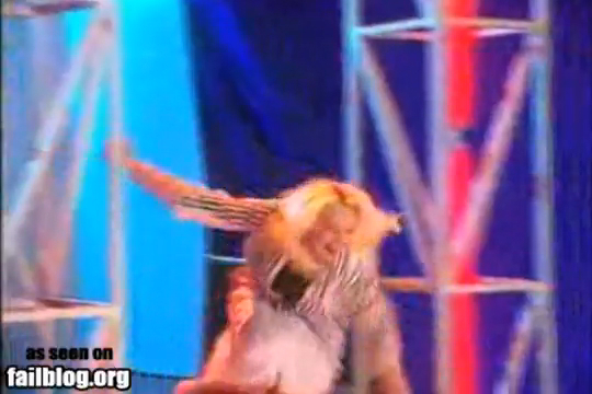 Опозорилась при выходе! смотреть онлайн