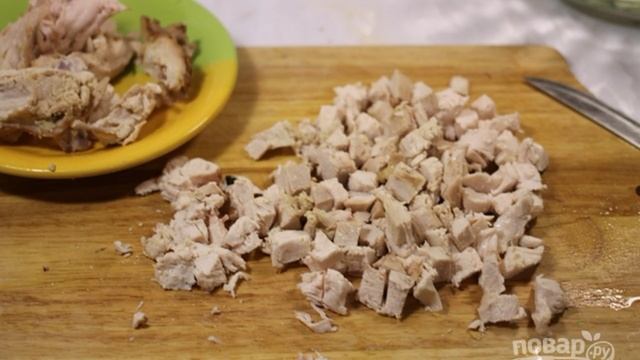 Цезарь с курицей и сухариками