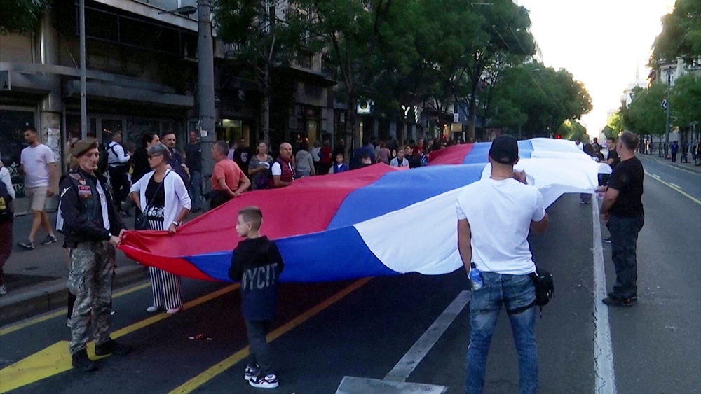 Многотысячная акция в поддержку семейных ценностей прошла в Белграде / События на ТВЦ