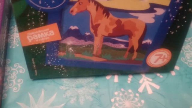 Поделки своими руками. Обзор. Цветы из пайеток. смотреть онлайн