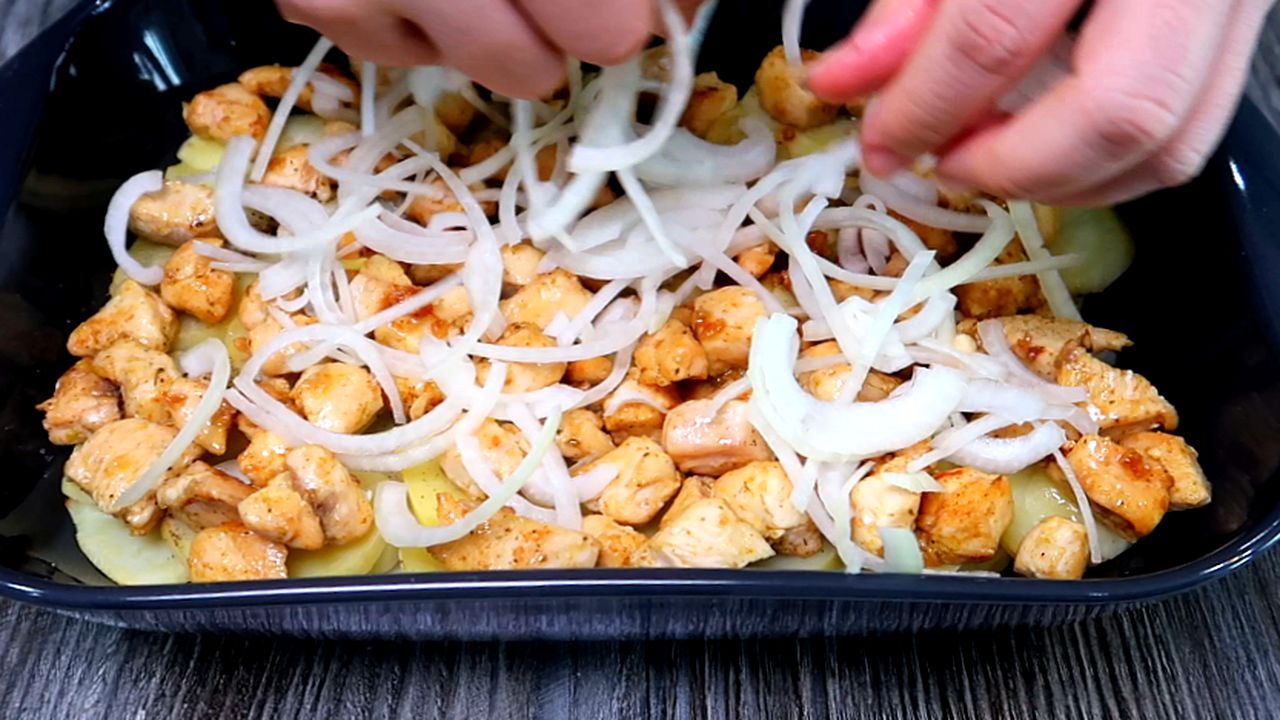 ОЧЕНЬ ВКУСНАЯ КУРОЧКА ПО-ДВИНСКИ. Как приготовить Вкуснейшую Курицу_ Готовит Ольга Ким