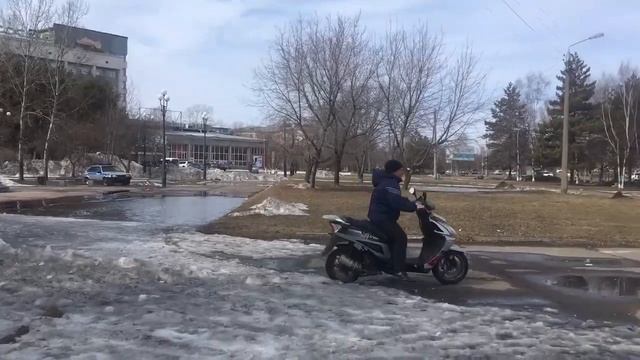 Погоня за Мопедом смотреть онлайн