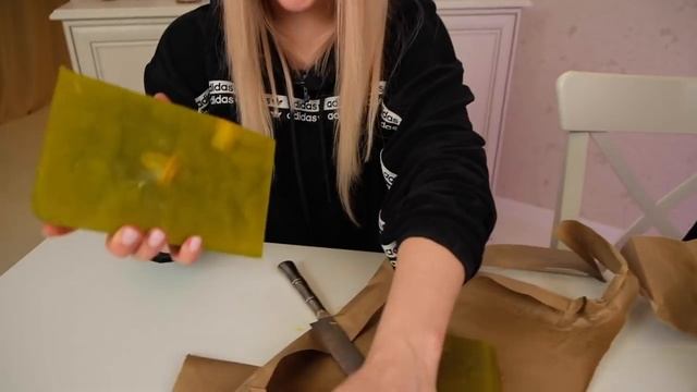 КУПИЛА ГИГАНТСКОЕ Денежное МЫЛО за 21 000 рублей! СКОЛЬКО денег нашла Я и АЛИСА ЛИСОВА смотреть онлайн