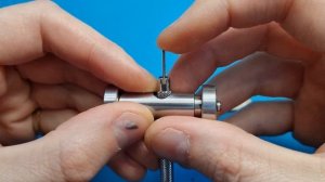 Инструмент для затачивания часовой отвертки.