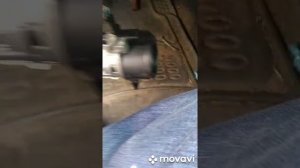 Машина заводится и не глохнет.