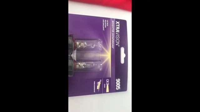 How to Replace Headlight Bulbs - Hyundai Elantra (2017-2018) смотреть онлайн