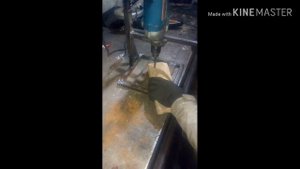 Самодельный сверлильный станок из дрели