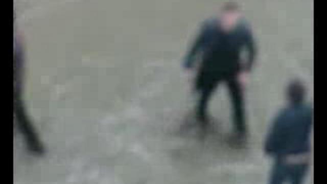 Драка во дворе смотреть онлайн