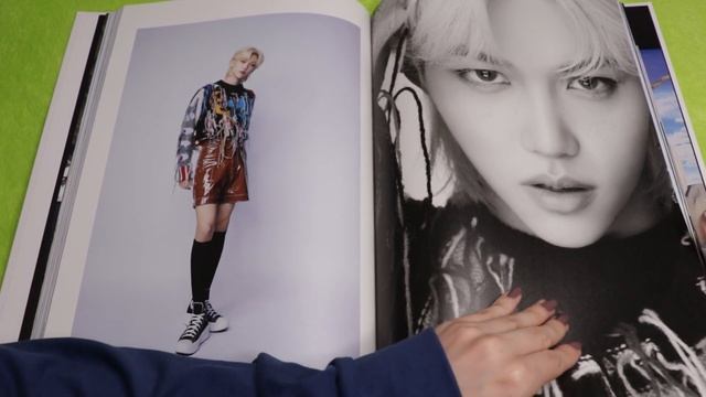 распаковка Stray Kids Dicon Хёнджин и Феликс СРАВНЕНИЕ КАРТ из mini версии D’festa Special photoboo смотреть онлайн