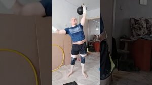 Швунг гири левой рукой 40 кг. 20 раз!