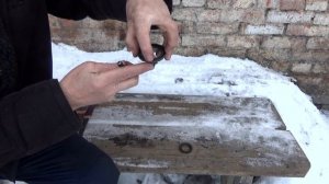 Приспособление для выемки , сальника.