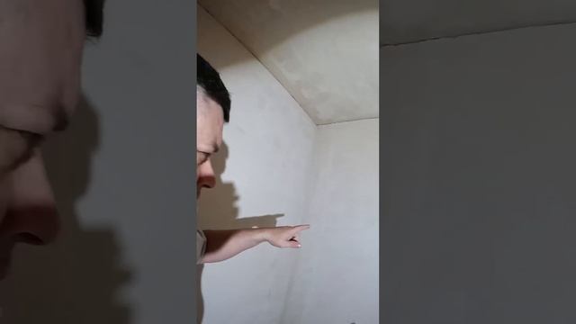 Зачем прорезают углы штукатурки?