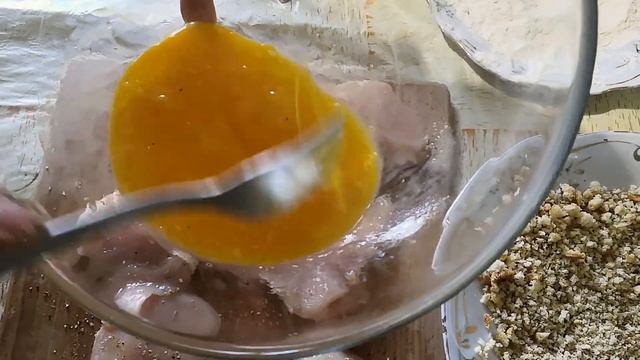 ✅ Рецепт сочных куриных отбивных ?  В панировочных сухарях собственного приготовления??