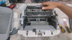 how to fix canon 6200 printer multiple paper feeding.canon lbp6200d printer output paper jam proble