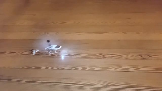 Unboxing et démonstration de notre mini-drone H23.0 SPEED SYMA, hélicoptère radiocommandé à 3 canau смотреть онлайн