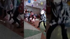 Крутой современный танец разбойников! 5,6,7,8,9,10,11 класс.