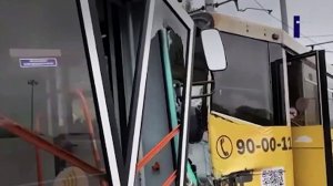 Более ста человек пострадали в результате столкновения двух трамваев в Кемерове