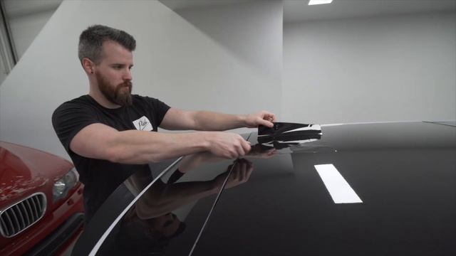 INOZETEK VS AVERY GLOSS BLACK! WRAPPING A ROOF ON A GTI! смотреть онлайн