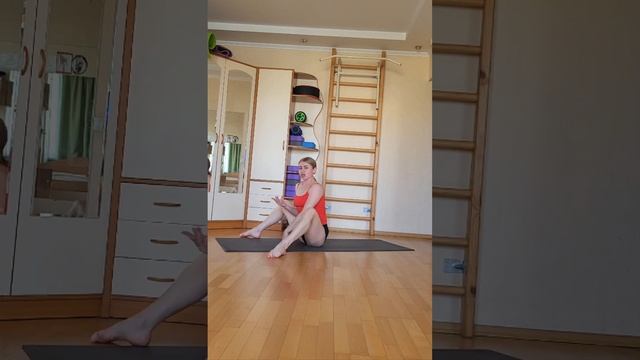 разбор перехода бакасана титтибхасана и обратно смотреть онлайн