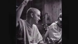 Busta Rhymes Feat Eminem - I'll Hurt You