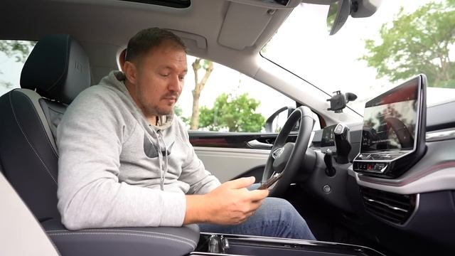 VW ID 6 CROZZ обзор и тест драйв. Антон купил новый электромобиль. смотреть онлайн