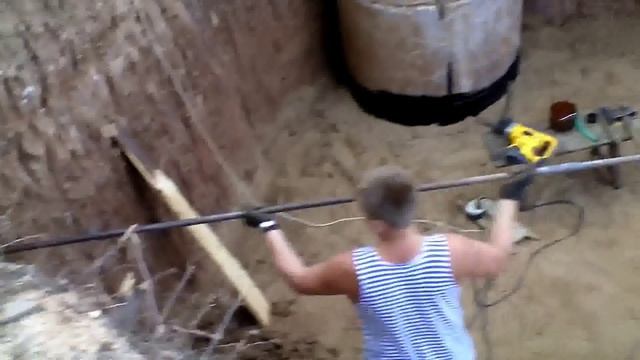 Горизонтально-направленное бурение. Самодельный бур D-140мм; L-9 м. Homemade Bourg. смотреть онлайн