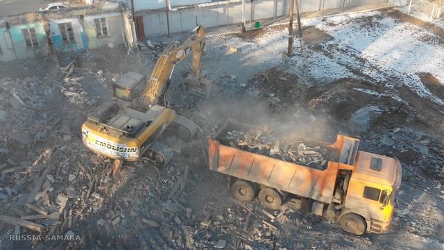 Вторая очередь ТЦ Вива Лэнд / Кировский р-н / 28 нояб. 2022 / долой ветхое жильё г.Куйбышев / Russi смотреть онлайн