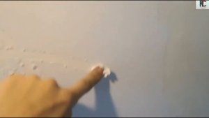 Как удалить водоэмульсионную краску с потолка