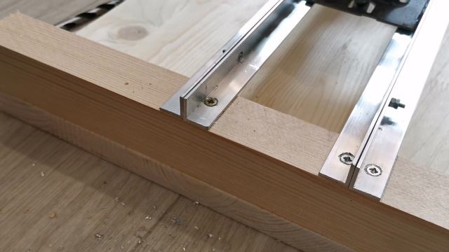 How to Make a Circular Saw Crosscut Jig – An Easy, Affordable DIY Project || Polkilo смотреть онлайн