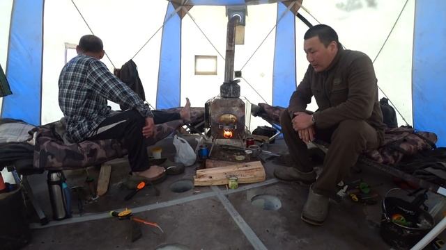 ПОЛуЧИЛИ ШОК увидев наш УЛОВ! Весна в Якутии смотреть онлайн