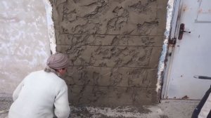 РЕМОНТ  стен  старого  дома , декоративный  камень из  цемента, что стало ТРИ  года  спустя.