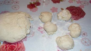 Розочки с творогом из необычного теста