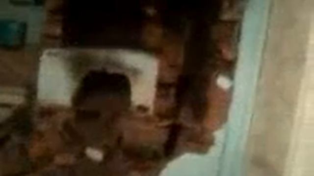 Денчик засунул баллончик в печку смотреть онлайн