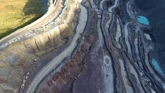 Penrhyn Quarry смотреть онлайн