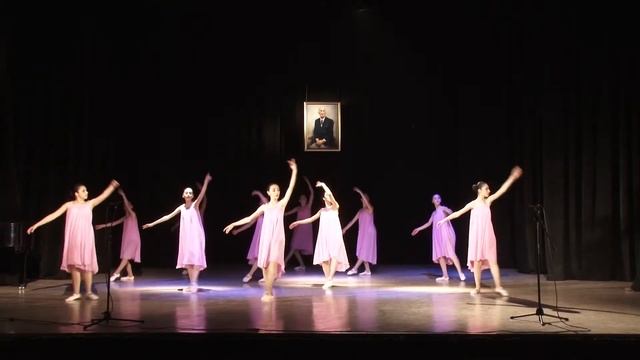 Վարդագույն աղջիկների պարը. կատարում է Վարդուհի արվեստի դպրոցի բալետի խումբը смотреть онлайн